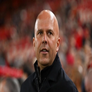 ليفربول ينفصل عن المدرب سلوت بعد موسم مخيب للآمال