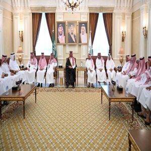 محافظ جدة يستقبل منسوبي المحافظة المهنئين بعيد الأضحى