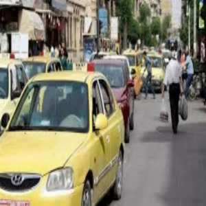 سائق تاكسي يركض في شوارع حلب بحثاً عن صاحب الذهب المفقود