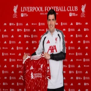ليفربول يعلن تعيين إيراولا مدرباً جديداً