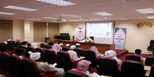 كلية القرآن الكريم تقيم اللقاء (19) ضمن سلسلة "التعريف بكتب الدراسات القرآنية" بالتعاون مع تبيان