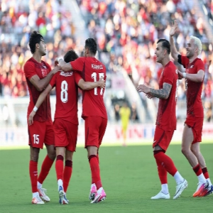 ديميرال يقود تركيا للفوز في ودية فنزويلا