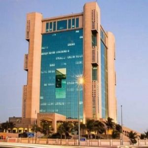 أمانة جدة تُشعر 129 مبنى آيلًا للسقوط في حي غليل ضمن إجراءات تعزيز السلامة