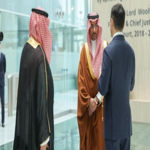 وزير الصناعة والثروة المعدنية يزور مركز أستانا المالي الدولي بكازاخستان