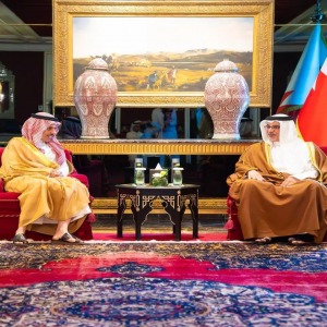 ولي عهد مملكة البحرين يستقبل سمو وزير الخارجية ووزراء خارجية وممثلي الدول المشاركة في الاجتماع الوزاري لمجلس التعاون