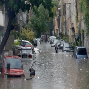 مصرع 4 أشخاص وإصابة 24 آخرين جراء الأمطار الغزيرة شمال غربي باكستان