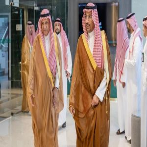 وزير الصناعة والثروة المعدنية يزور مركز الإنذار المبكر المطوّر بالهيئة العامة للأمن الغذائي