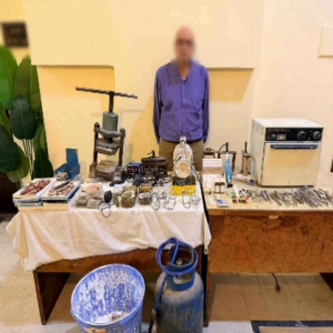 مصر: القبض على فني تركيبات أسنان انتحل صفة طبيب وأدار عيادة غير مرخصة