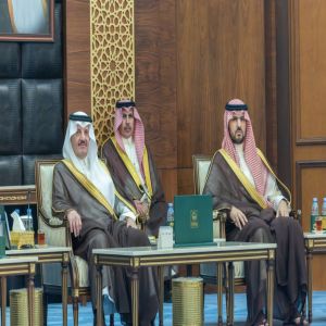 أمير الشرقية يستقبل منسوبي هيئة تطوير المنطقة