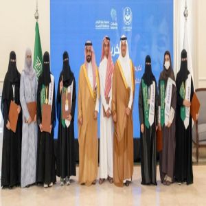 محافظ الأحساء يكرّم أبناء جمعية بصمات المتوّجين في آيتكس 2026