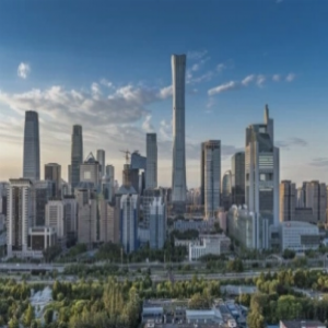 بكين تحبس أنفاسها.. طائرة ترتطم بقلب المال CITIC Tower