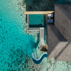 منتجع Sun Siyam Vilu Reef يطلق فيلات جديدة فوق الماء تعيد صياغة مفهوم الحياة في الجزر