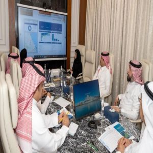 أمين المنطقة الشرقية يؤكد أهمية تنفيذ المبادرات البيئية والتنموية بالمنطقة