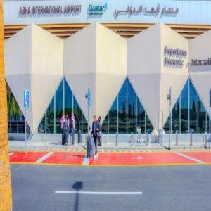 مطار أبها الدولي يحقق أعلى رقم قياسي في عدد الرحلات خلال اليوم الواحد