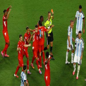خدعة إمبولو تنقلب عليه بطرد درامي أمام الأرجنتين