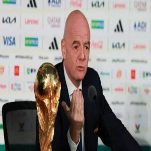 إنفانتينو يدافع عن خطة رفع عدد المشاركين في كأس العالم إلى 64 منتخباً