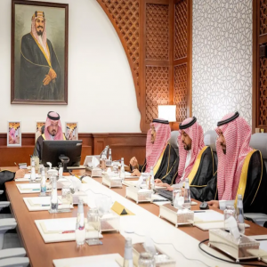 أمير المدينة المنورة يرأس اجتماع مسؤولي القطاع الصحي بالمنطقة
