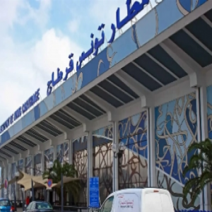 من المطار إلى السجن.. سقوط مهربات الكوكايين في تونس