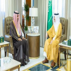 أمير المنطقة الشرقية يستقبل الرئيس التنفيذي لمؤسسة "إخاء"