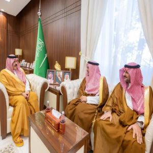 أمير منطقة حائل يستقبل وكيل وزارة التجارة للأعمال التجارية