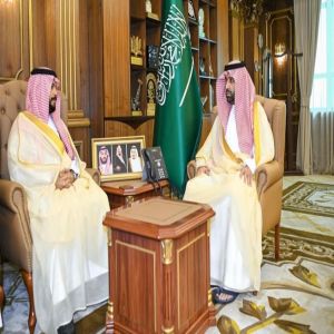 أمير جازان يطّلع على برامج ومبادرات رابطة الهواة لكرة القدم بالمنطقة