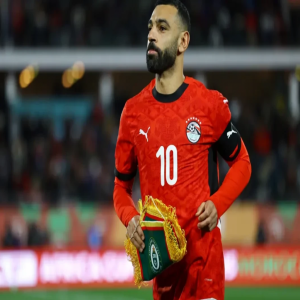 طرابزون سبور يغلق باب التكهنات بشأن التعاقد مع صلاح