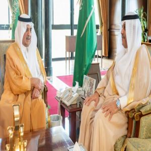 الأمير فهد بن سلطان يستقبل الرئيس التنفيذي لشركة تبوك للتنمية الزراعية