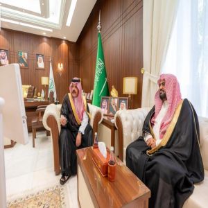 أمير حائل يستقبل رئيس مجلس إدارة الجمعية الخيرية للعناية بالمساجد بالمنطقة