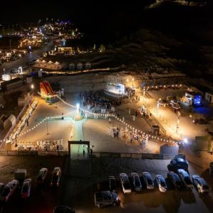 مهرجان ساحة الجوف يجمع الفنون والترفيه في متنزّه القرعاء