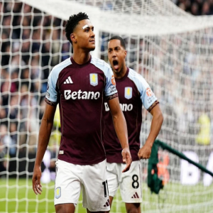 واتكينز متحمس للانتقال إلى الهلال