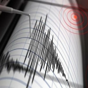 زلزال بقوة 5.7 درجة يضرب منطقة فلوريس في إندونيسيا
