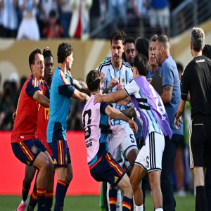 "فيفا" يفرض عقوبات على الاتحاد الأرجنتيني عقب أحداث مونديال 2026