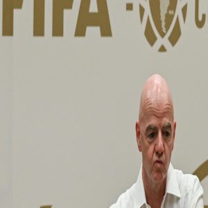 الاتحاد الإيطالي يسحب دعمه لرئيس فيفا إنفانتينو