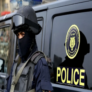 سيارة بلا لوحات و6 متهمين.. الداخلية المصرية تكشف لغز اختطاف فتاة بالجيزة