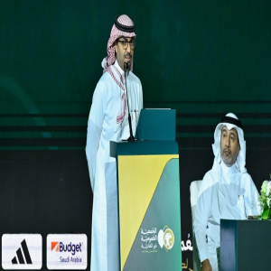 أول تعليق من بدر الرزيزاء بعد توليه رئاسة اتحاد الكرة السعودي