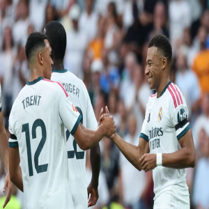 ريال مدريد يواصل عروضه الهجومية برباعية أمام ملقة