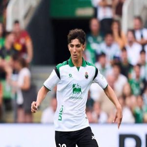 ريال مدريد يضم مارتينيز ابن الـ 19 عاماً