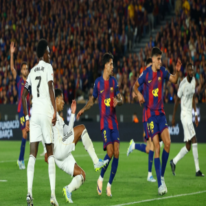 برشلونة وريال مدريد يترقبان تعثر الآخر