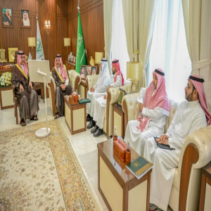 أمير حائل يدشن جائزة الأمير عبدالعزيز بن سعد للتطوع في نسختها الأولى