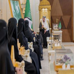 أمير منطقة القصيم يطّلع على تقرير مؤتمر القصيم للتوعية بأمراض السرطان