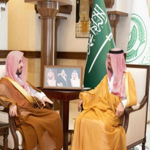 الأمير سعود بن مشعل يطّلع على خطط وأعمال المحكمة العامة بمكة المكرمة