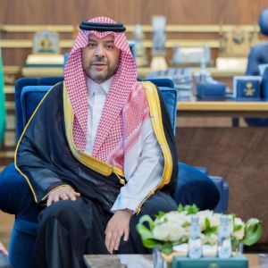 أمير الحدود الشمالية يستقبل أعضاء مجلس المنطقة المعيّنين حديثًا