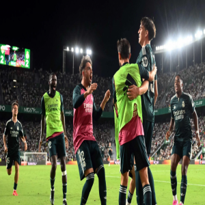 ريال مدريد يخطف فوزًا قاتلًا أمام إلتشي ويواصل مطاردة برشلونة