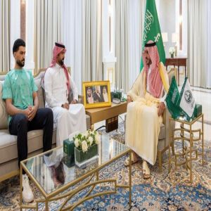 أمير منطقة الجوف يستقبل اللاعب سيف القايد بمناسبة تحقيقه ذهبية البطولة الآسيوية للكاراتيه