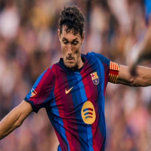 كريستنسن يغيب عن برشلونة بسبب إصابة في الفخذ