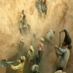 مقتل 11 شخصاً جراء انهيار منجم ذهب شمال شرقي السودان