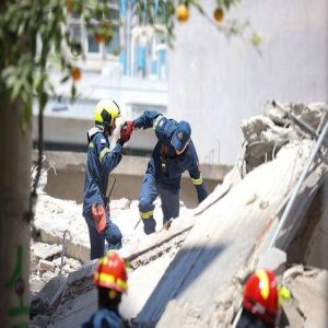 مقتل أمريكيين وفقدان أربعة أشخاص إثر انهيار مبنى في أثينا