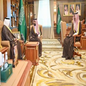 أمير منطقة جازان يطّلع على برامج الأمانة ومشروعاتها المنفذة مؤخرًا