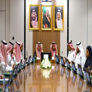 أمانة الباحة تبحث تطوير المشاريع والصحة العامة وتعزيز كفاءة الأداء المؤسسي