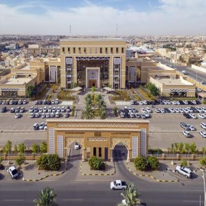 أمانة القصيم تُسلّم 14 وحدة سكنية لمستفيدي الإسكان التنموي بمحافظة البكيرية